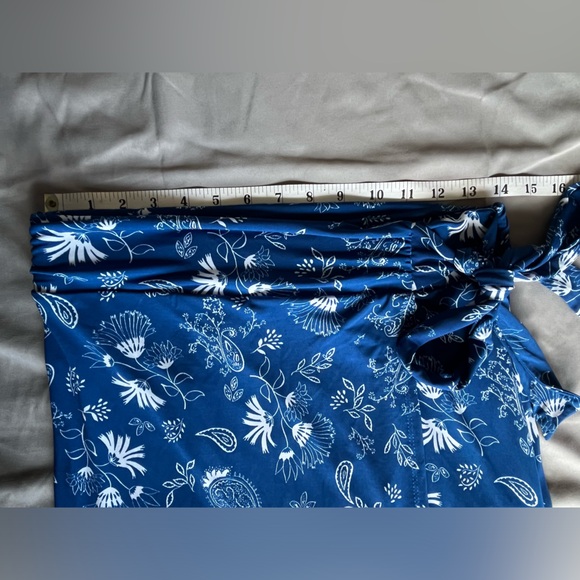 Kaileigh Daisy Wrap Maxi Skirt size m  NWT - Picture 8 of 9